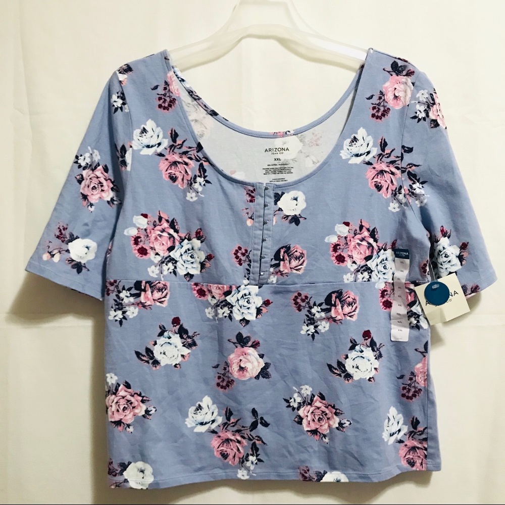 🍍3/$22 NWT ARIZONA purple periwinkle floral top